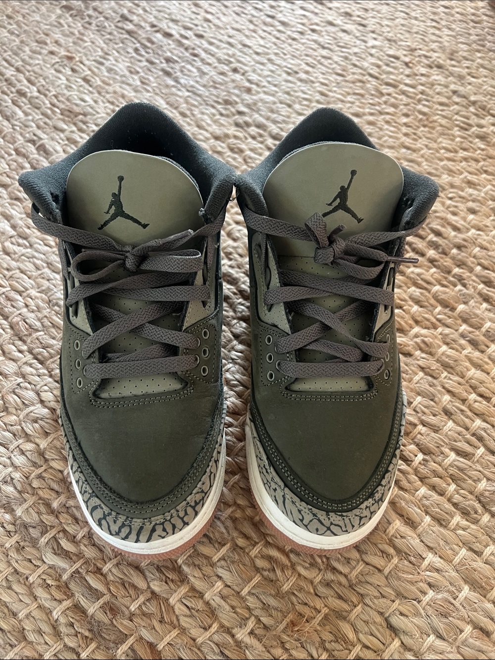 Jordan Youth Low Top Sneakers - Olive Green/Black